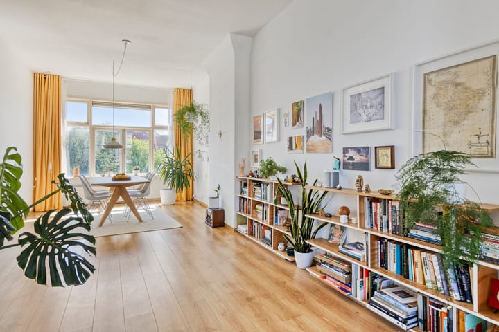 Photo 12 of Sint Liduinastraat 69-A