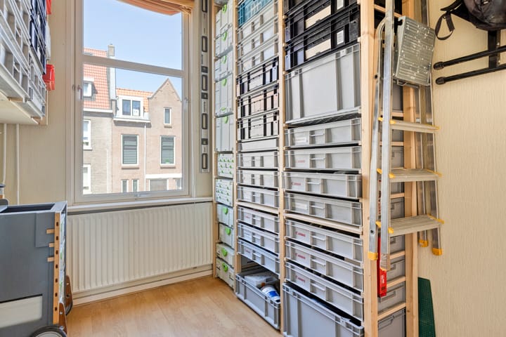 Photo 15 of Sint Liduinastraat 69-A