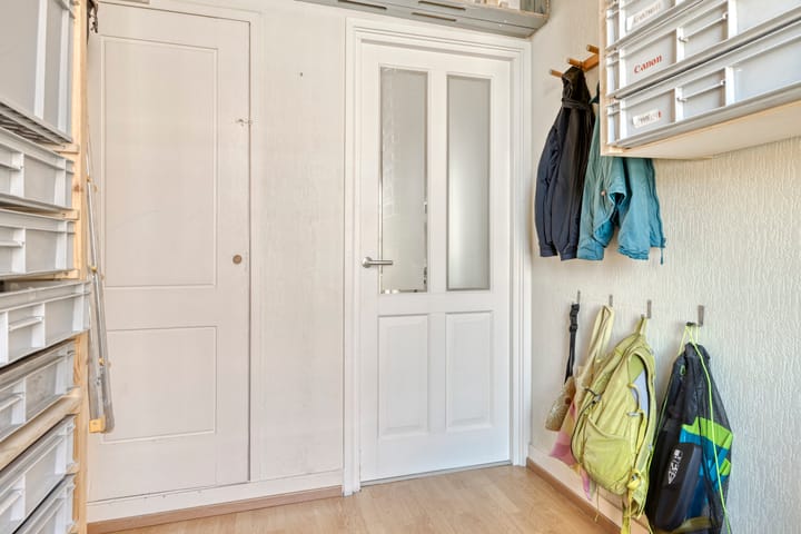 Photo 16 of Sint Liduinastraat 69-A