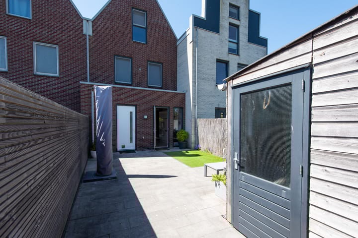 Foto 52 van Eiland van Surya 5