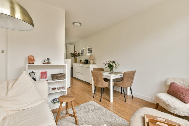 Photo 4 of Saenredamstraat 9-C