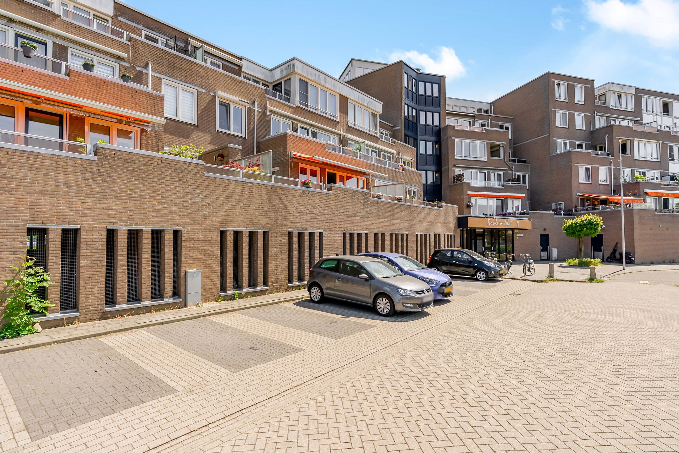 Photo 6 of Vollenhoveschans 90