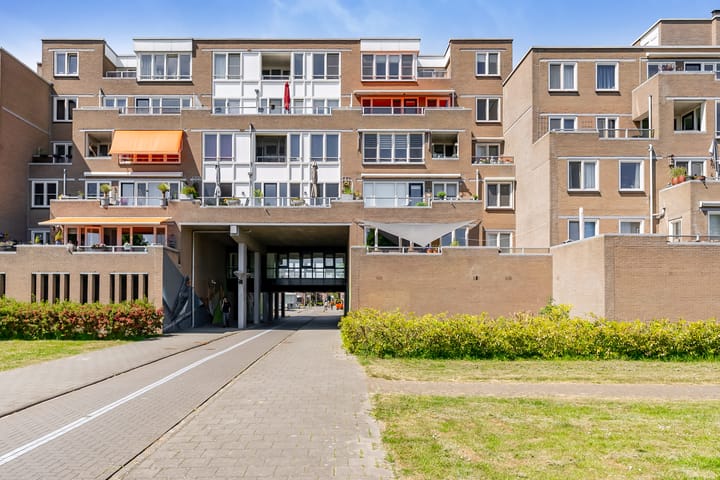 Photo 58 of Vollenhoveschans 90