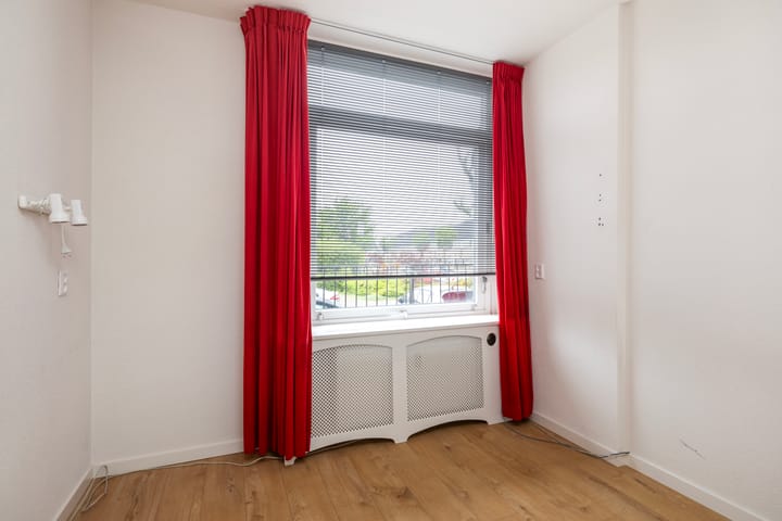 Foto 4 van Prof. dr. J. Tinbergenweg 2