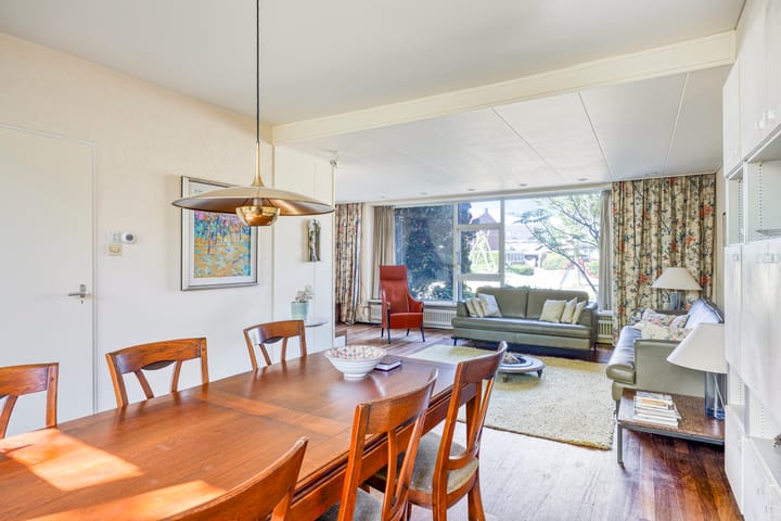 Foto 14 van Dorpsplein 15