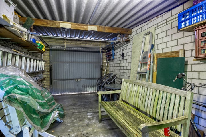 Foto 36 van Dorpsplein 15