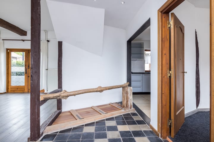 Photo 4 of Schoolstraat 1