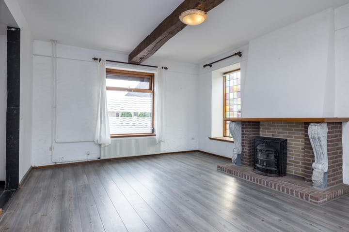 Photo 5 of Schoolstraat 1