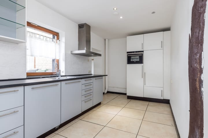 Photo 10 of Schoolstraat 1