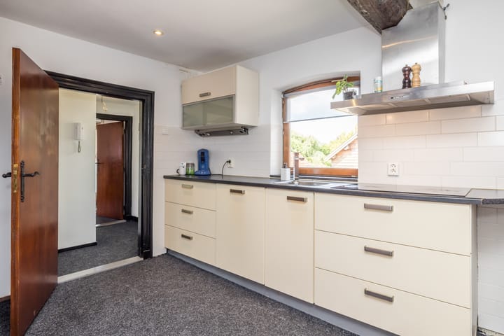 Photo 22 of Schoolstraat 1