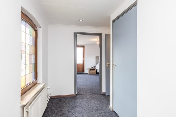 Photo 25 of Schoolstraat 1