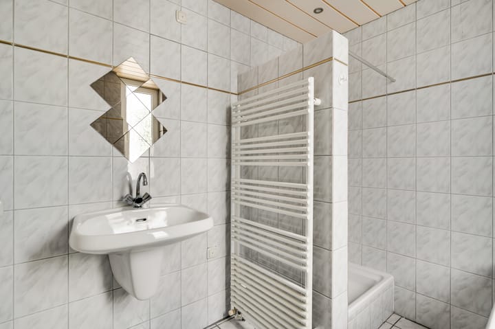 Photo 24 of Primulabeemd 5