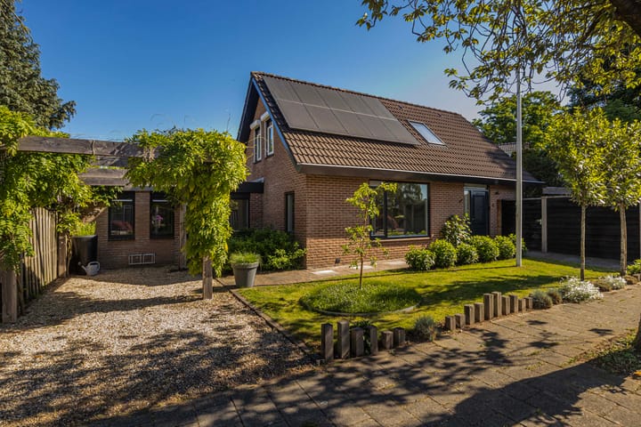 Foto 1 van Van Galenstraat 4