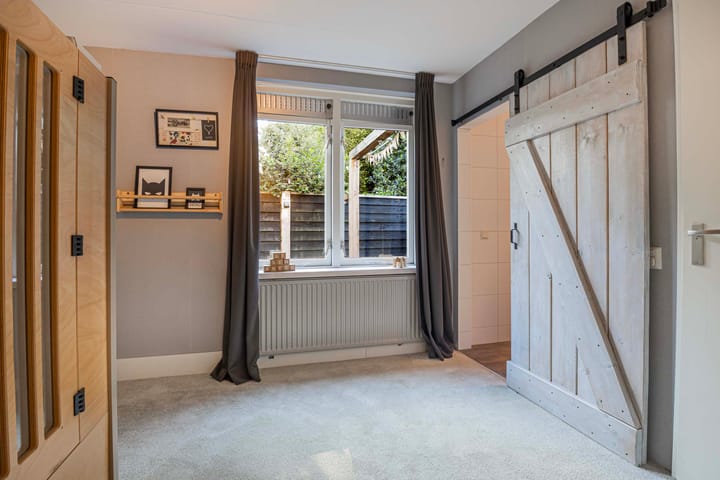 Foto 16 van Van Galenstraat 4