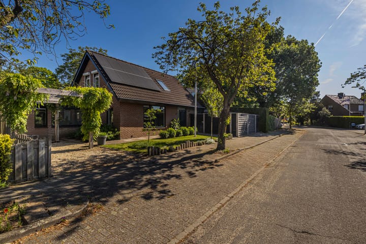 Foto 36 van Van Galenstraat 4