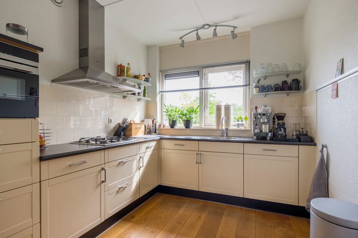 Foto 7 van Kompas 11