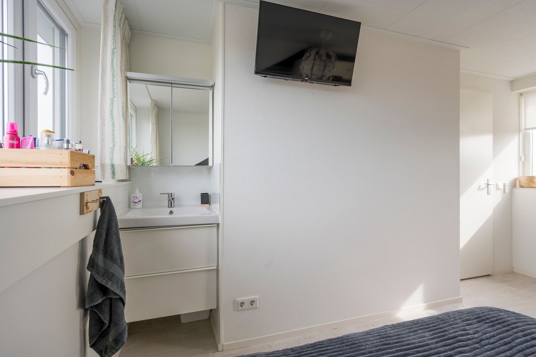 Photo 21 of Kompas 11