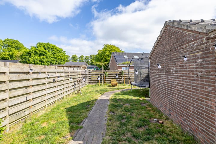 Foto 7 van Merelstraat 16