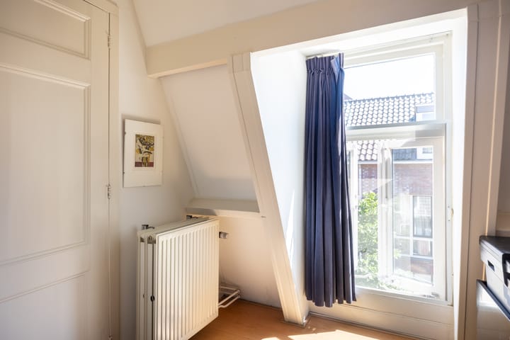 Foto 32 van Bekkerstraat 18