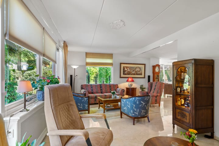 Foto 12 van Molenparkweg Oost 8