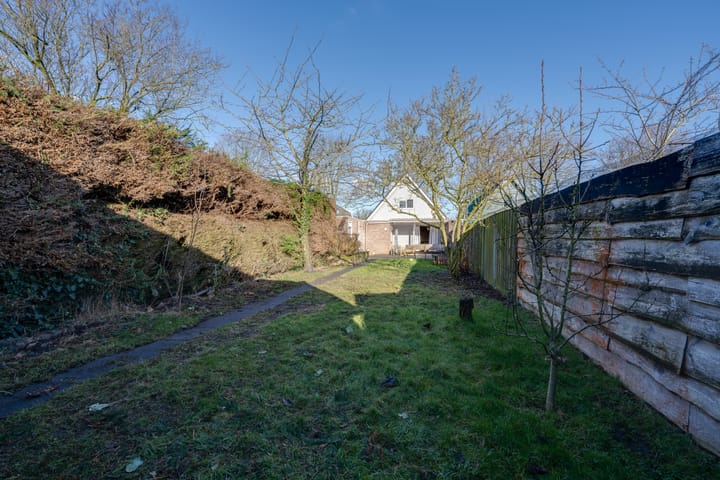 Foto 38 van Spoorstraat 78