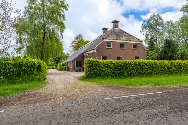 Hoofdweg 12