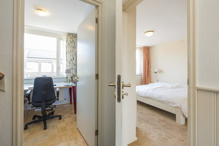 Foto 16 van De Savornin Lohmanstraat 11