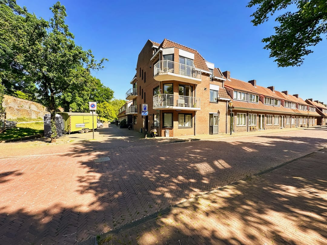 Photo 1 of Sint Annastraat 41