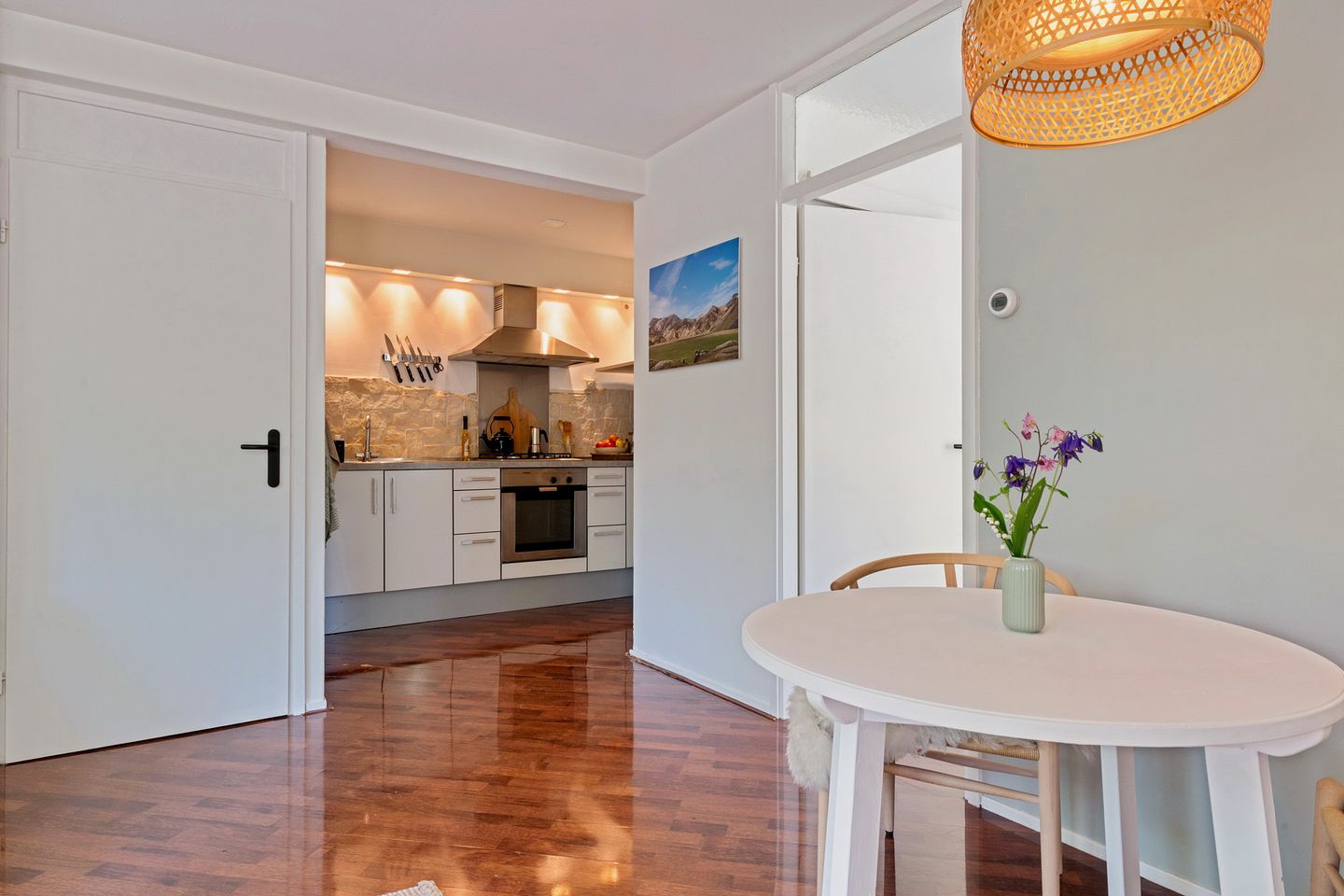 Photo 10 of Sint Annastraat 41