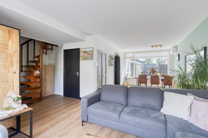 Foto 3 van Antonie Genietsplein 6