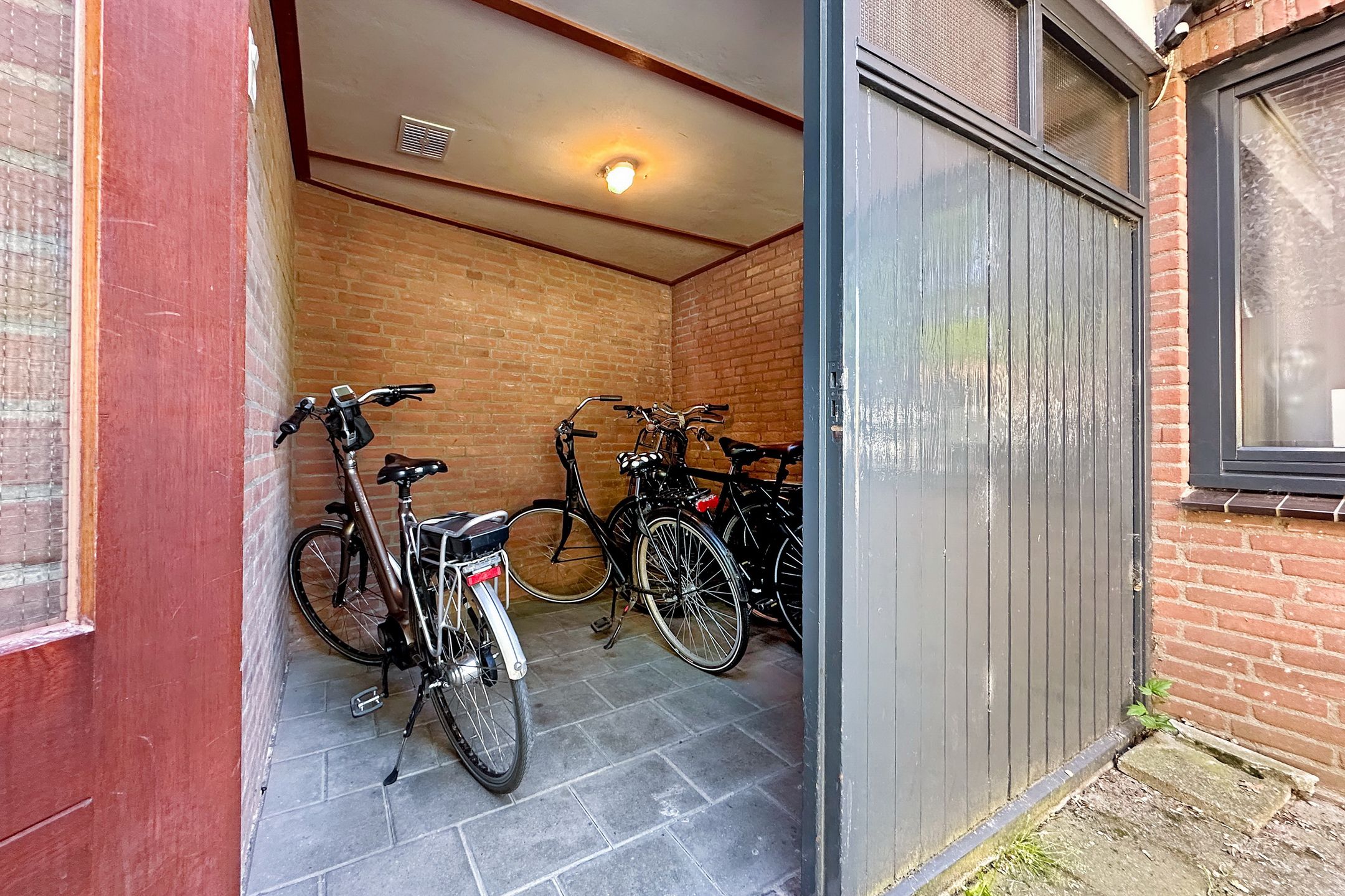 Photo 15 of Sint Annastraat 41