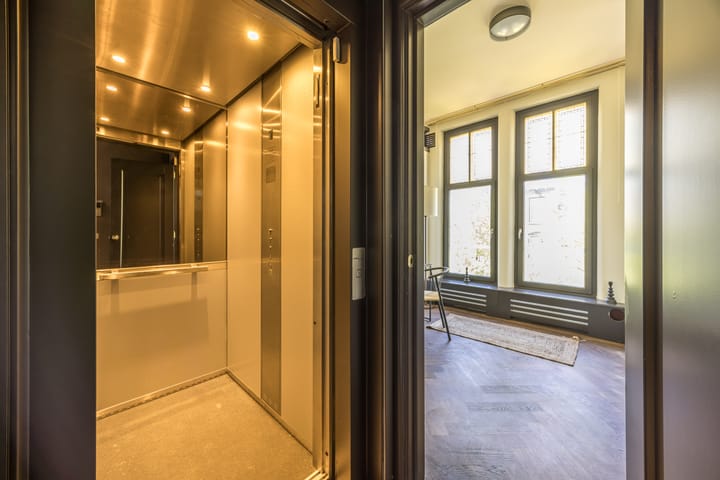 Foto 18 van Frans van Mierisstraat 47-D