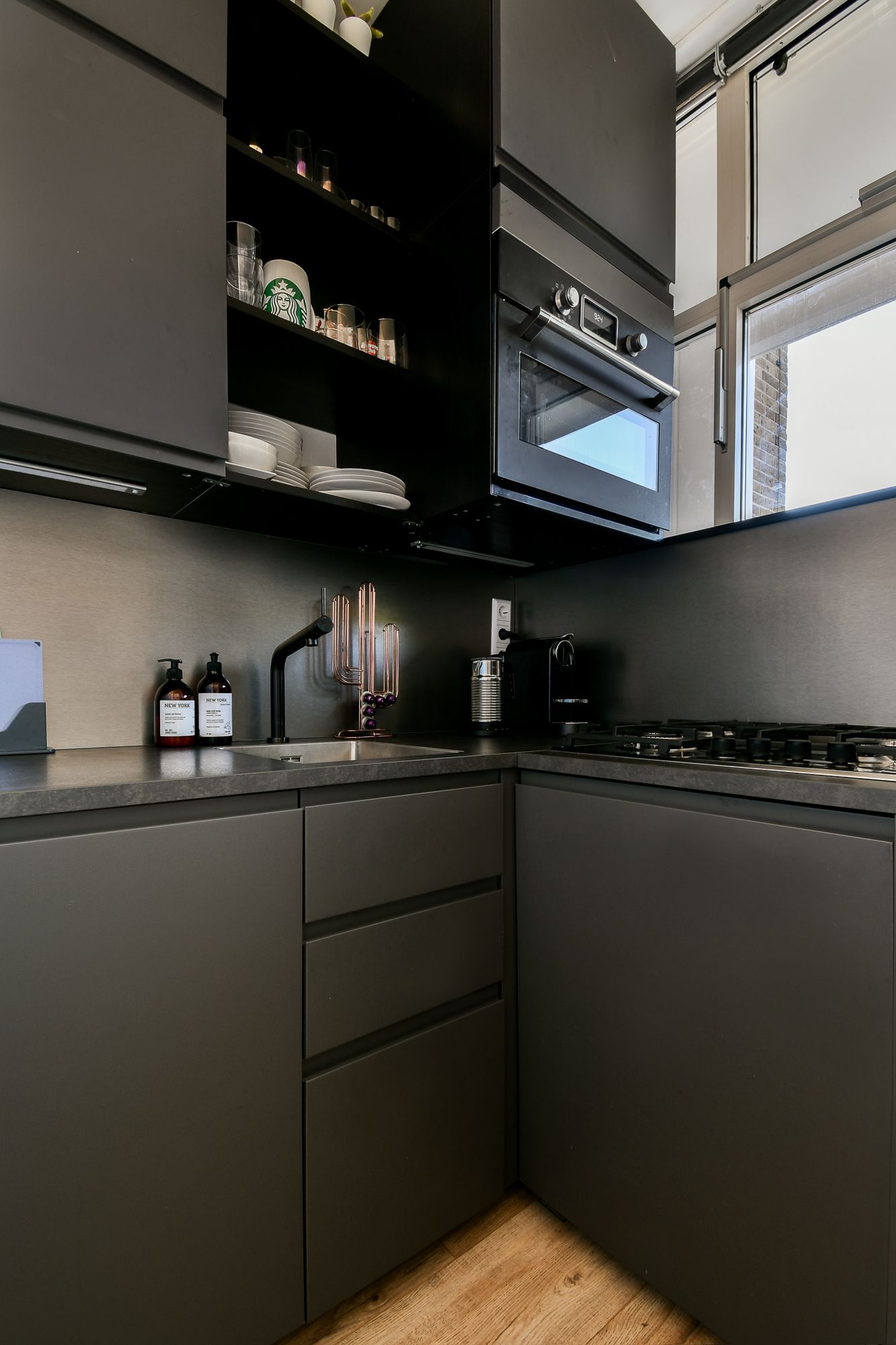 Foto 12 van Korte Geuzenstraat 403