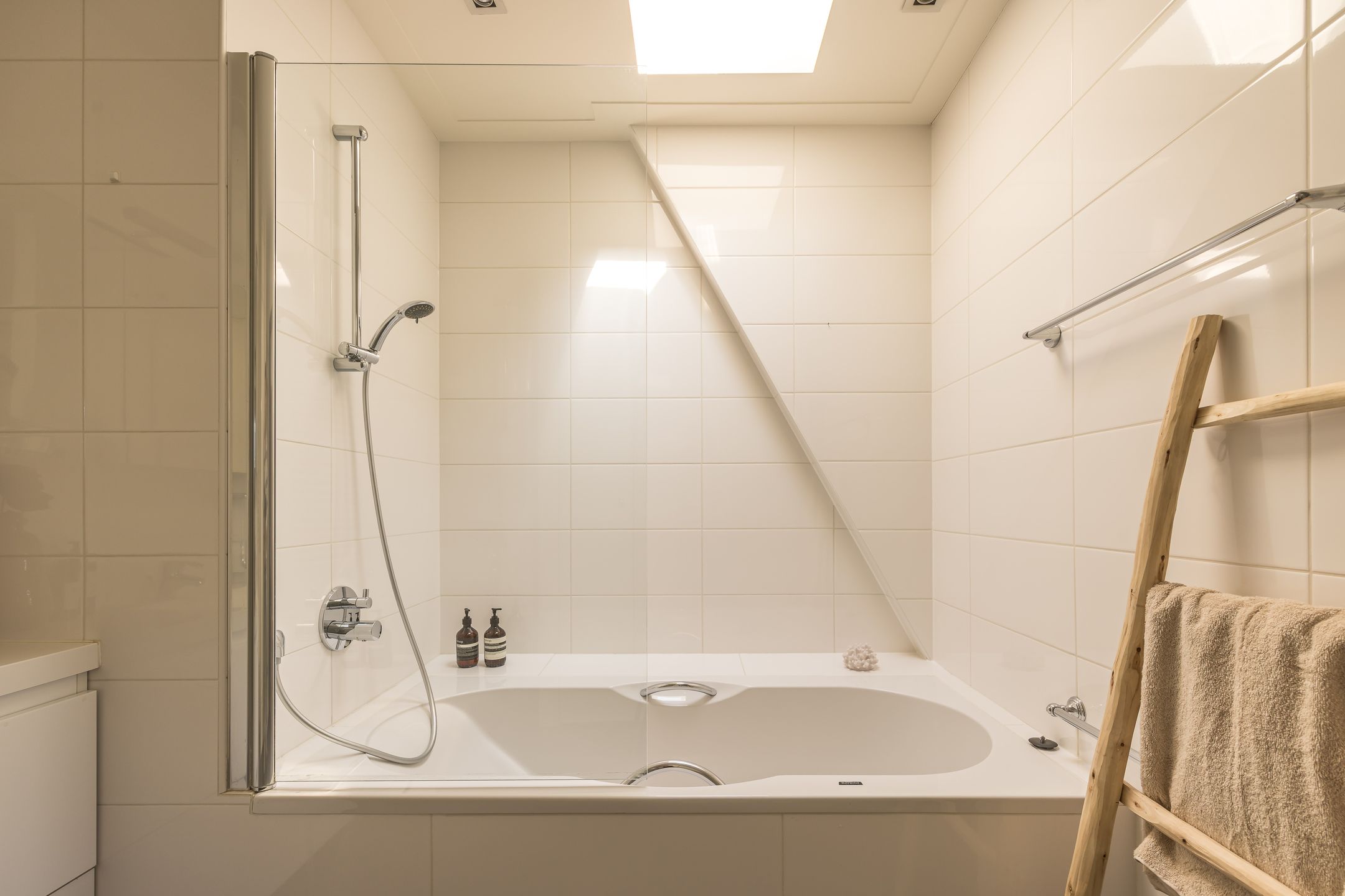 Photo 24 of Frans van Mierisstraat 47-D