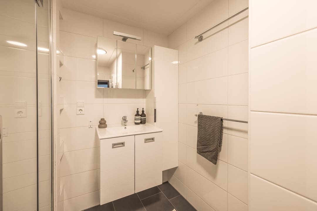 Photo 28 of Frans van Mierisstraat 47-D