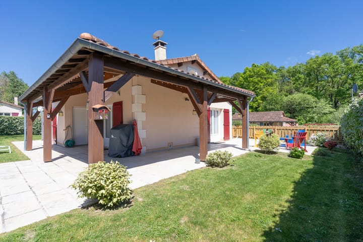 Foto 2 van Le Bois Senis 52