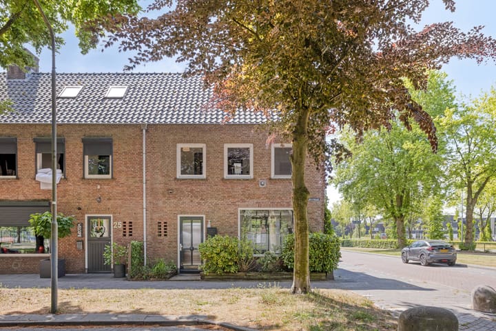 Foto 1 van Commandeurstraat 27