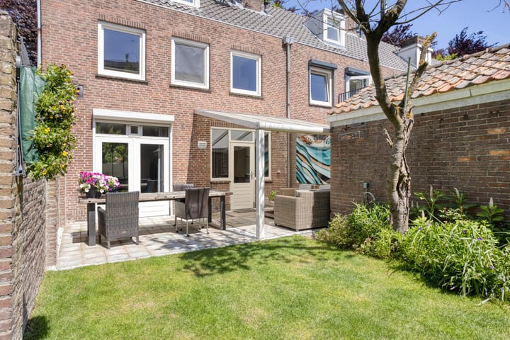 Foto 28 van Commandeurstraat 27