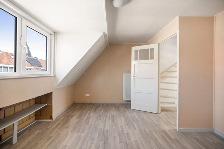 Foto 15 van Rijnstraat 8