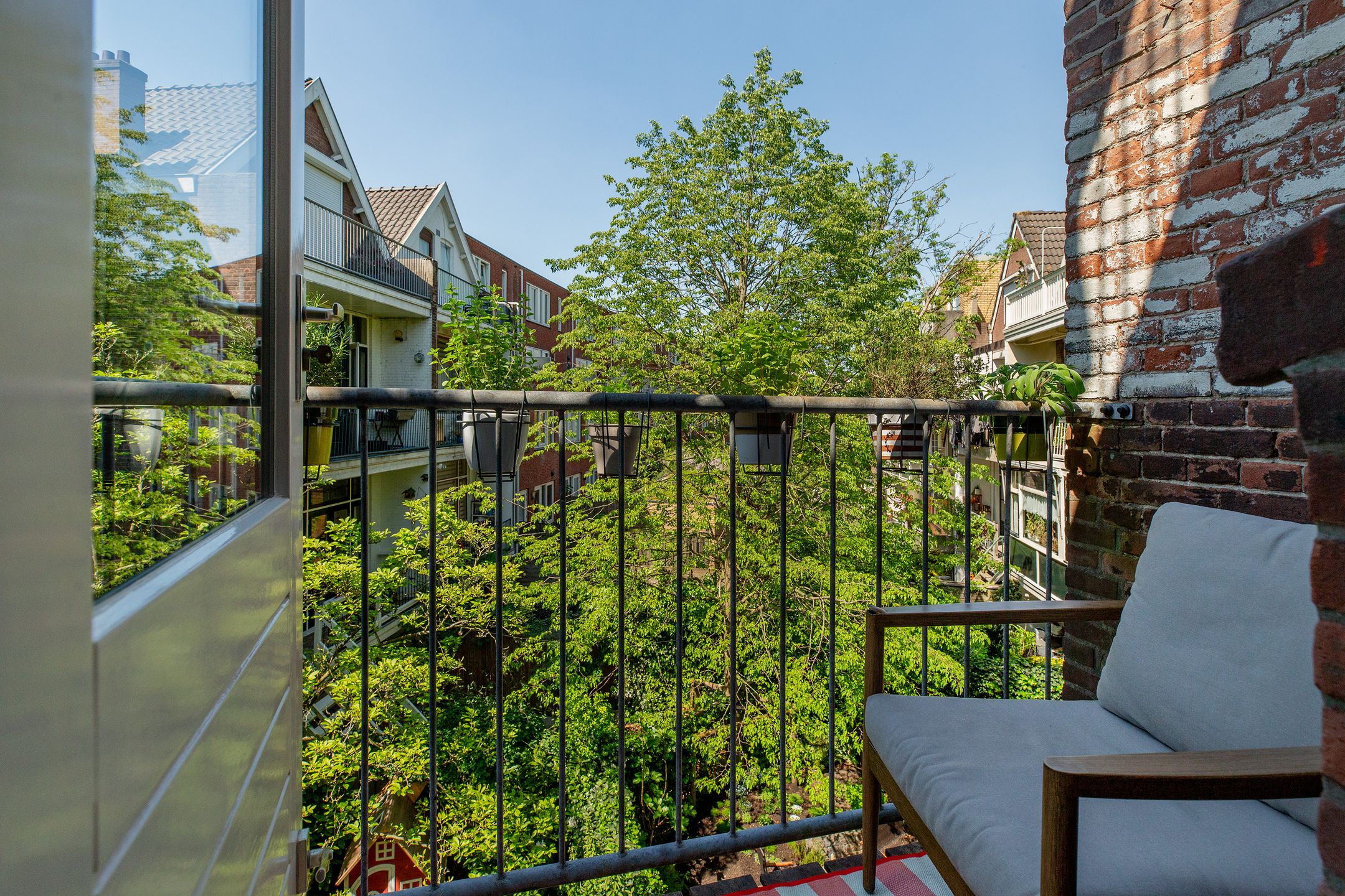 Photo 15 of Bergselaan 147-A