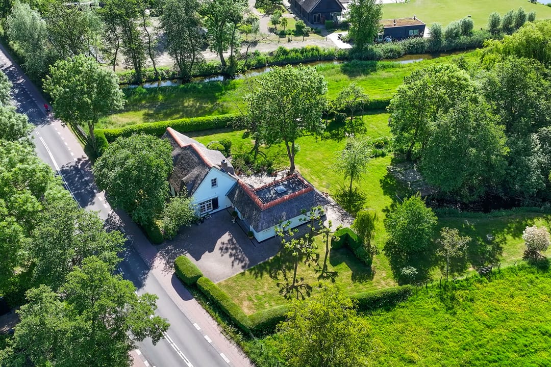 Photo 1 of Nieuw-Loosdrechtsedijk 187