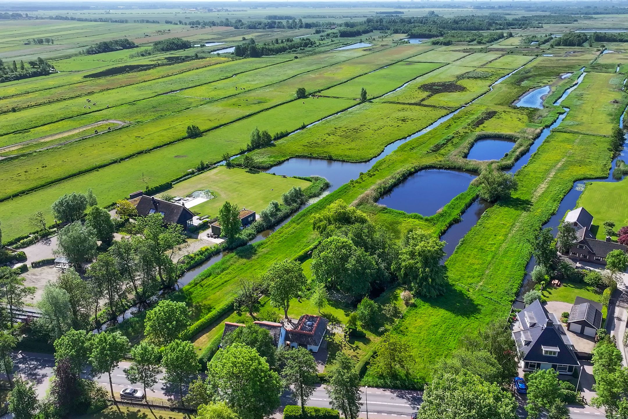 Photo 3 of Nieuw-Loosdrechtsedijk 187