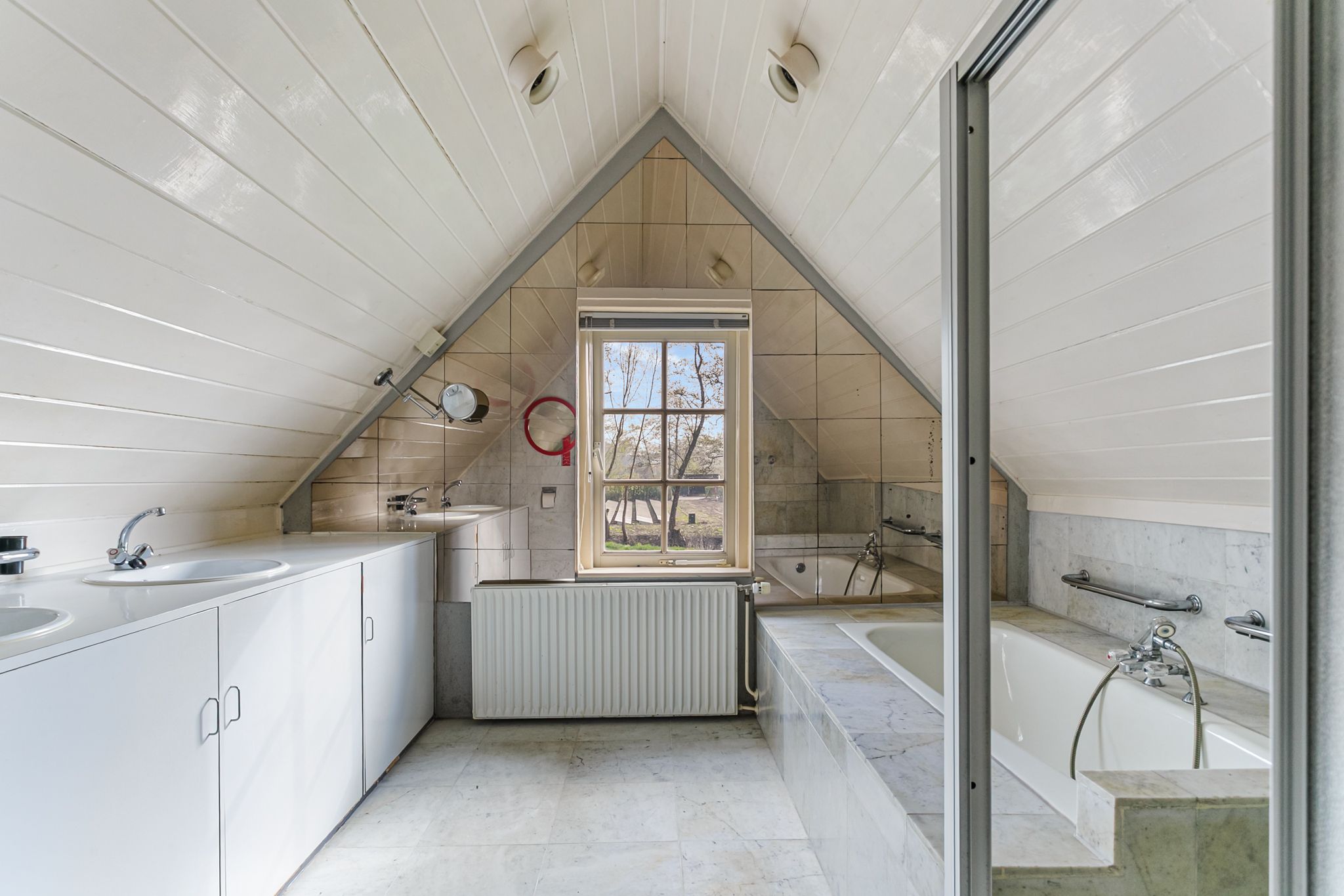 Photo 12 of Nieuw-Loosdrechtsedijk 187