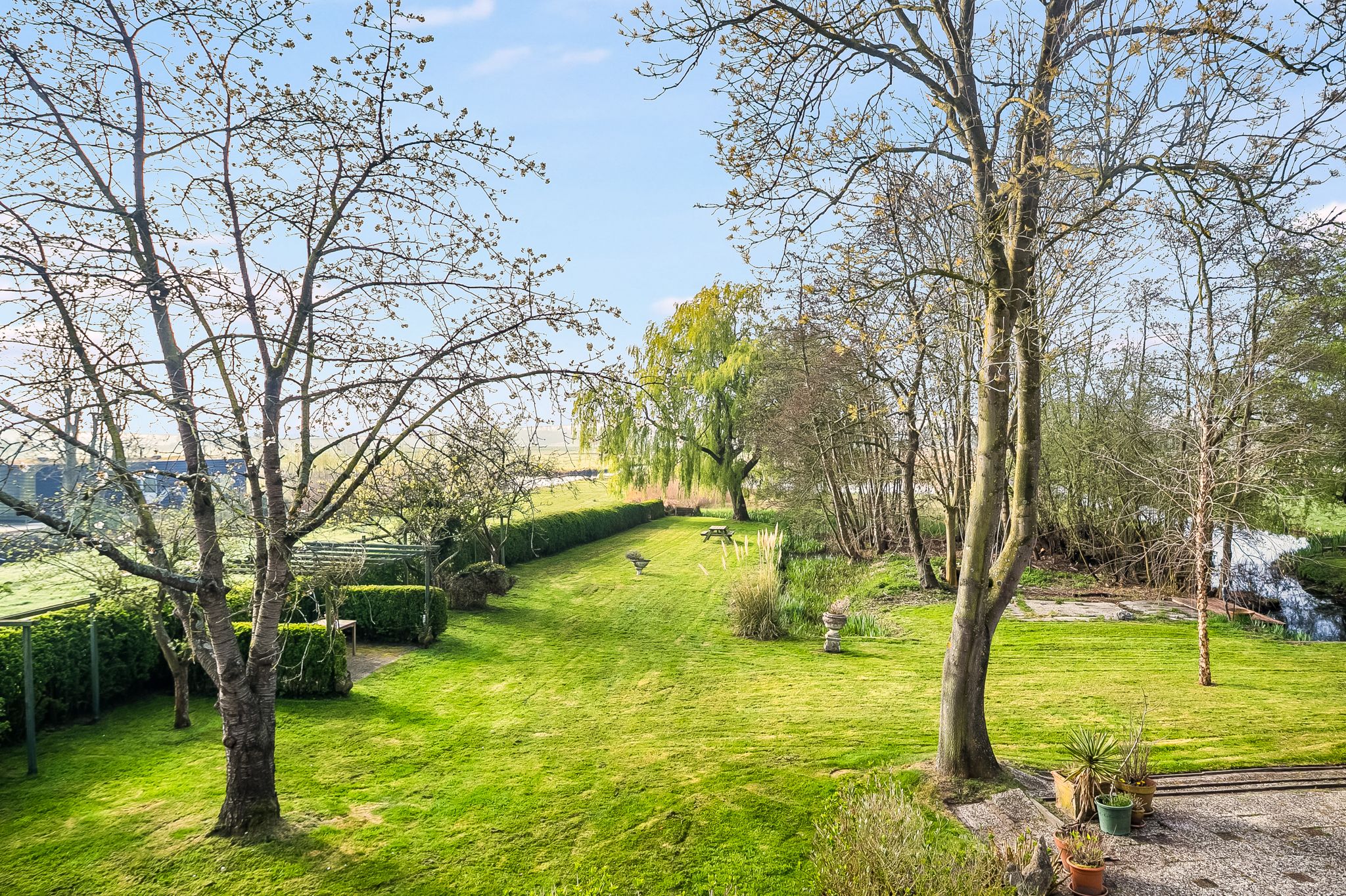 Photo 15 of Nieuw-Loosdrechtsedijk 187