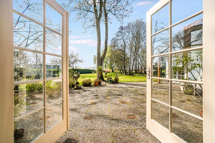 Foto 37 van Nieuw-Loosdrechtsedijk 187