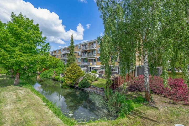 Foto 1 van Justus van Effenlaan 10