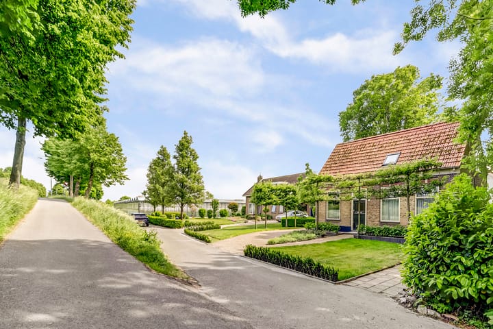 Photo 3 of Oude Zeedijk 6