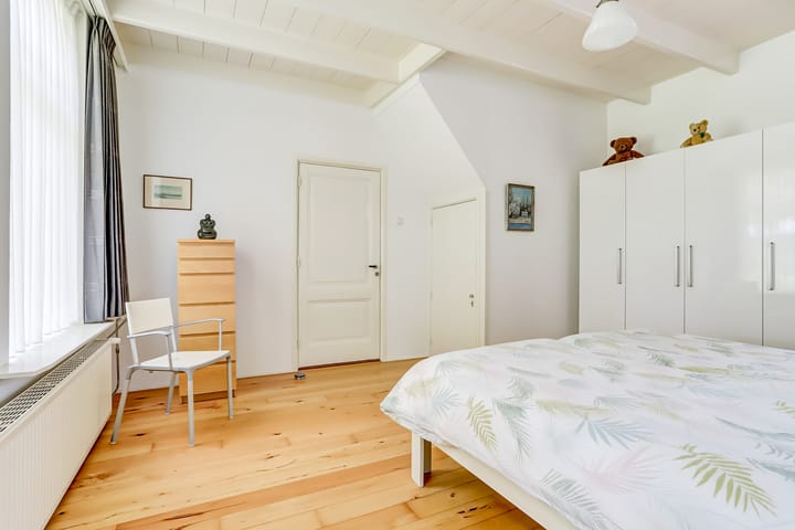 Photo 27 of Oude Zeedijk 6