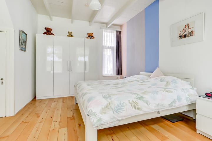 Photo 28 of Oude Zeedijk 6