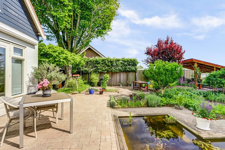 Photo 36 of Oude Zeedijk 6